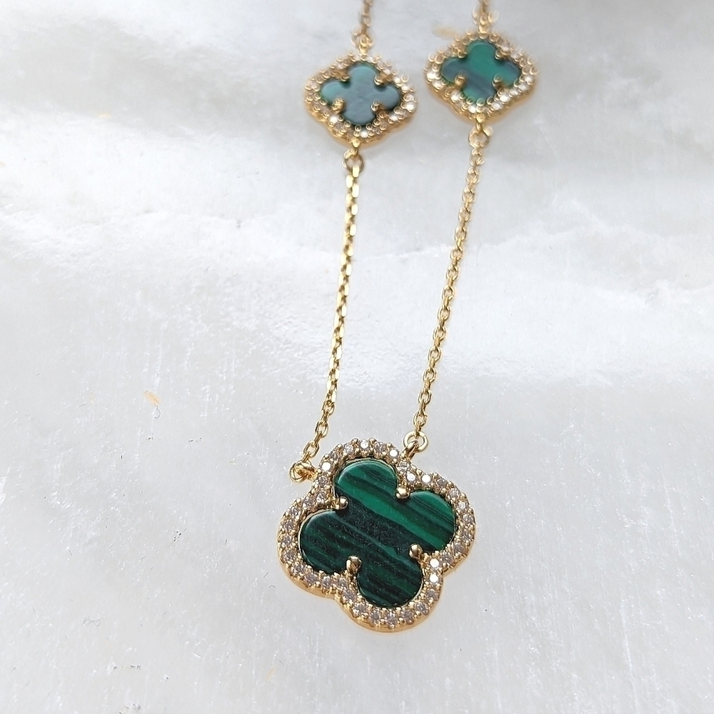 Rachel Zoe Gold and Green Clover Necklace -NWT - Picture 3 of 6